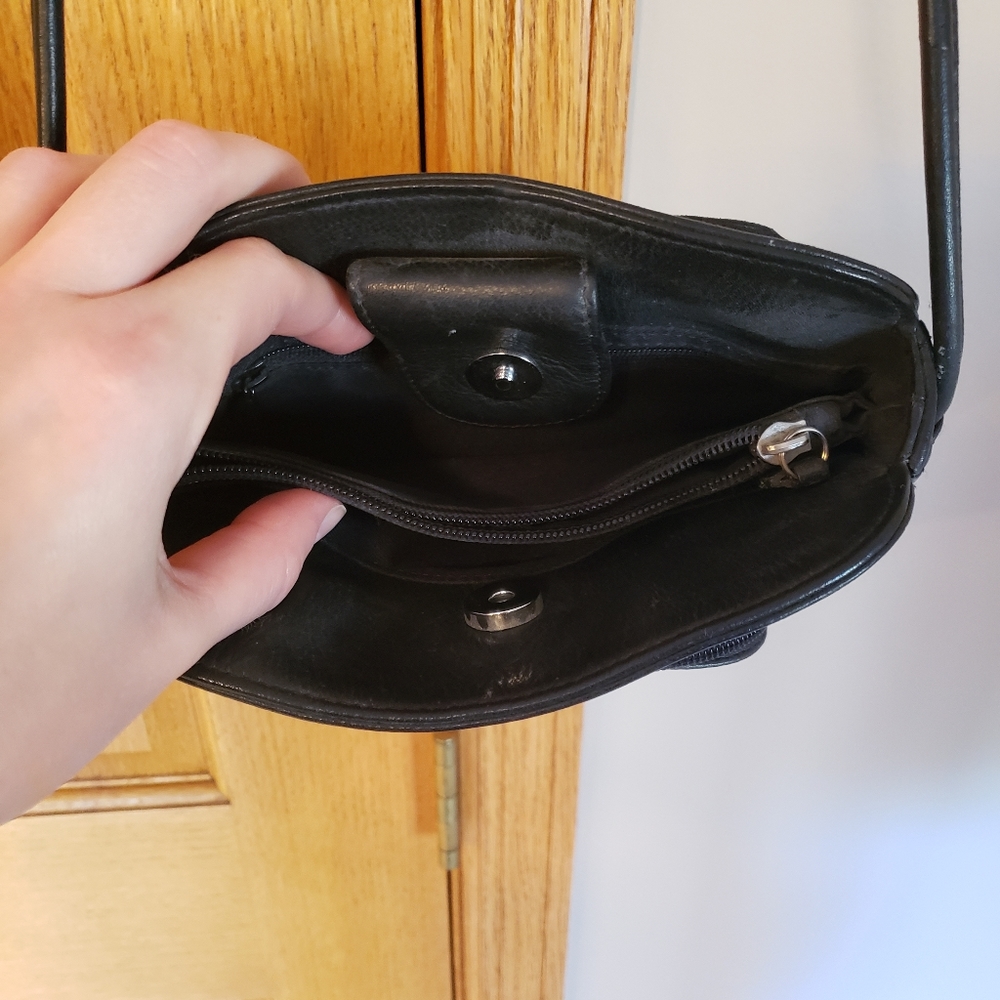 Fossil Crossbody Bag - Picture 7 of 14